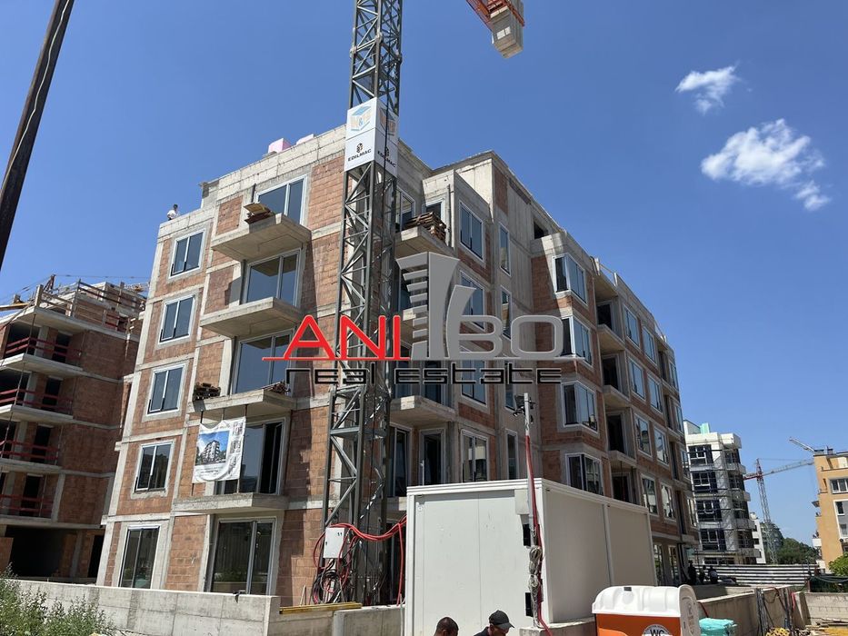 Продава се Тристаен апартамент в София, Малинова долина - 81 кв.м за 1971 €/кв.м - Снимка #8