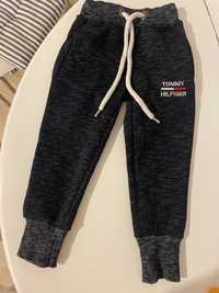 Pantaloni Tommy Hilfiger marimea 1-2 ani