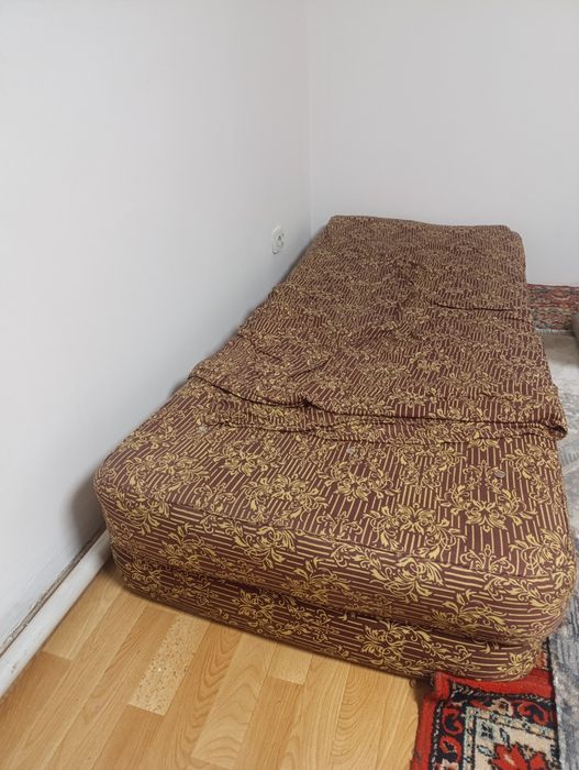 Матрас в хорошем состоянии 2 штуки