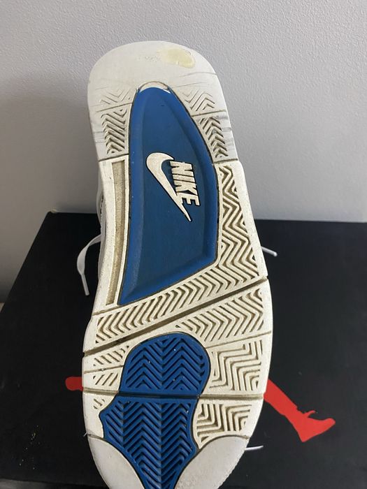 Jordan 4 Military Blue