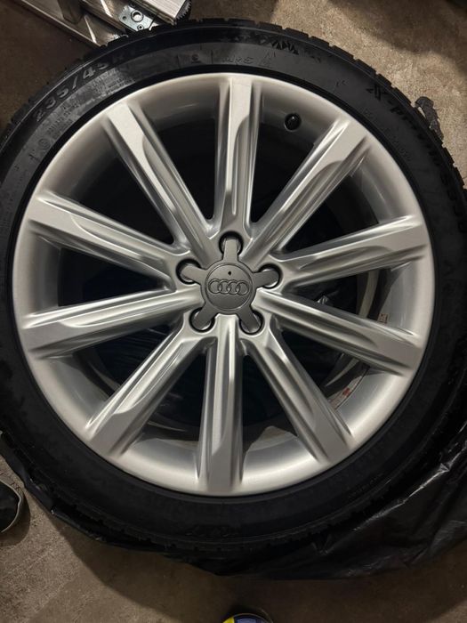Jante originale Audi a6/a7 r19 8j et26 cu anvleope de iarna dot 2024