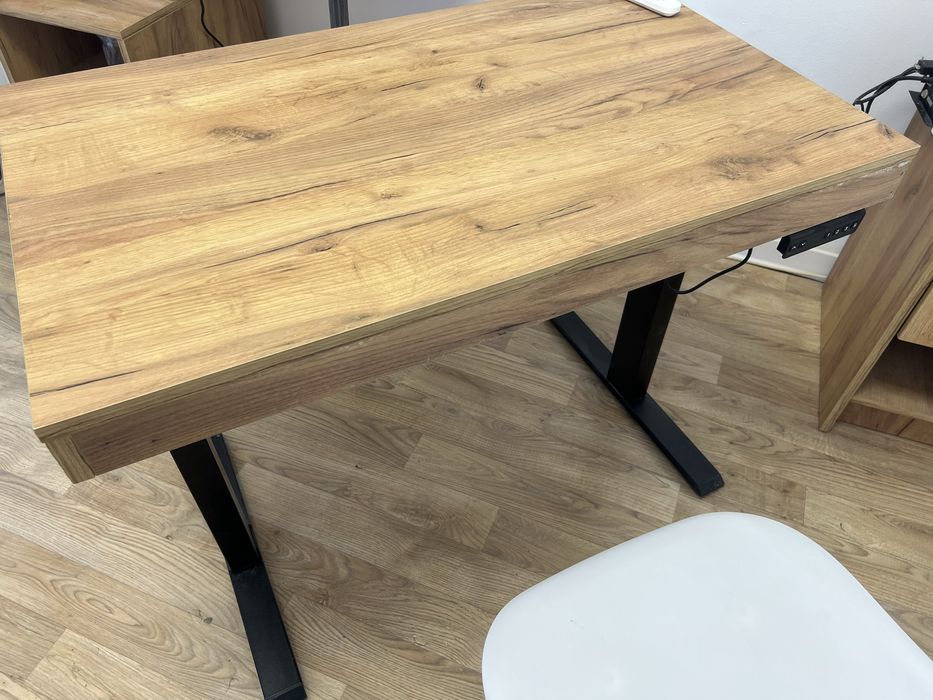 Birou Reglabil Electric la Comanda - PAL / MDF Lungime 90-135 cm