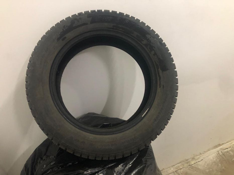 Шипованные шины для автомобиля