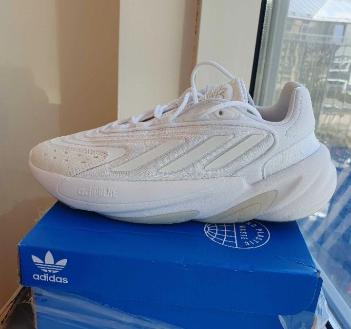 Кроссы Adidas Ozelia