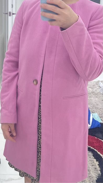 Верхняя одежда пальто женское в хорошем состояний размер 40-42