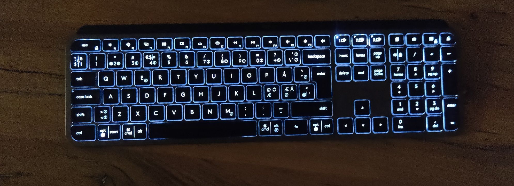 Tastatura logitech mx keys wireless bluetooth