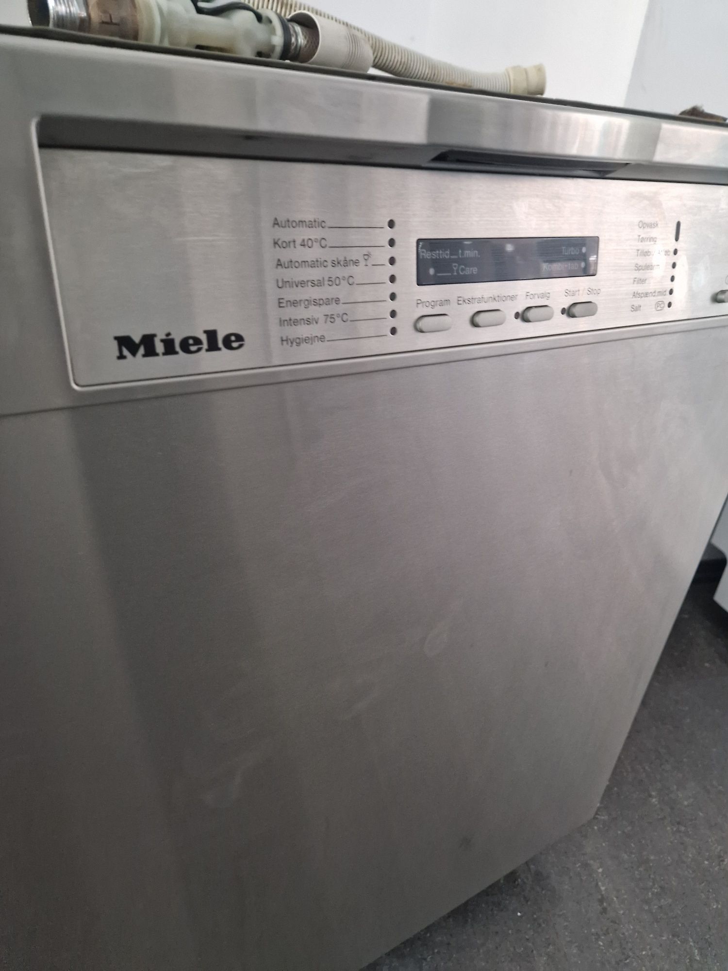 Съдомиялна Miele 14 комплекта