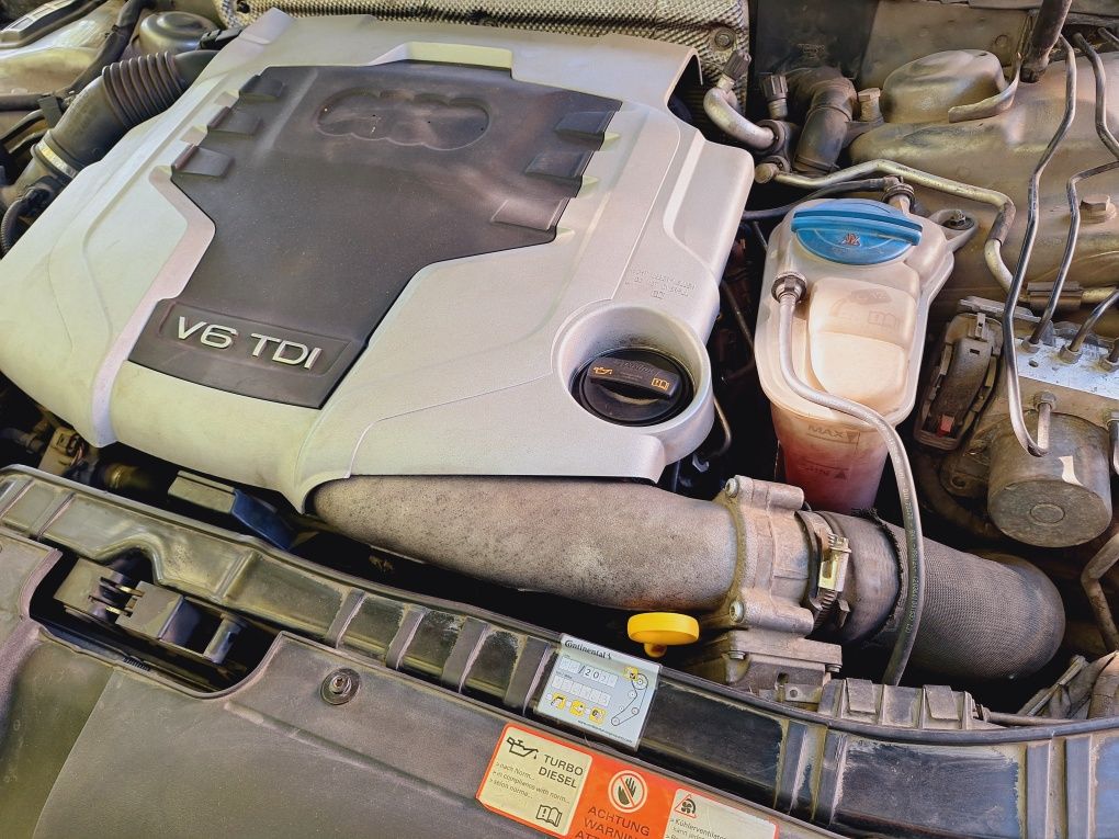 Щека за масло Ауди А4, А5 B8 3.0TDI 2.7Tdi