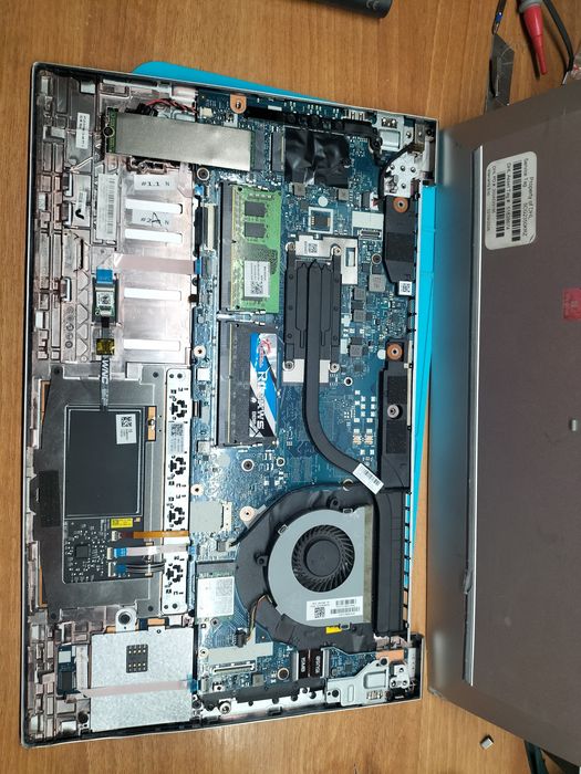 Dezmembrez body HP 850 G8 incomplet doar ce se vede in poze disponibil