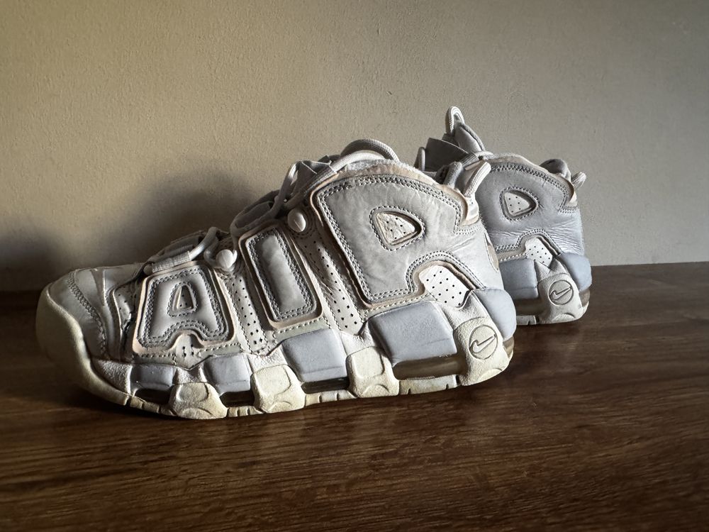 NIKE AIR more uptempo