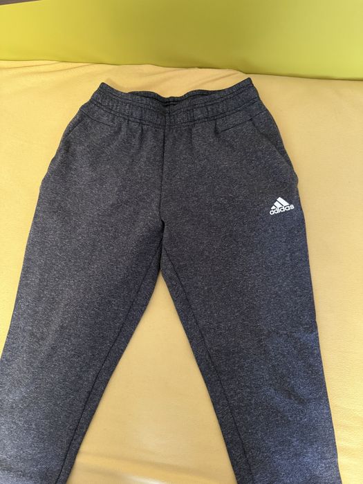 Мъжки долнища Nike Tech и Adidas