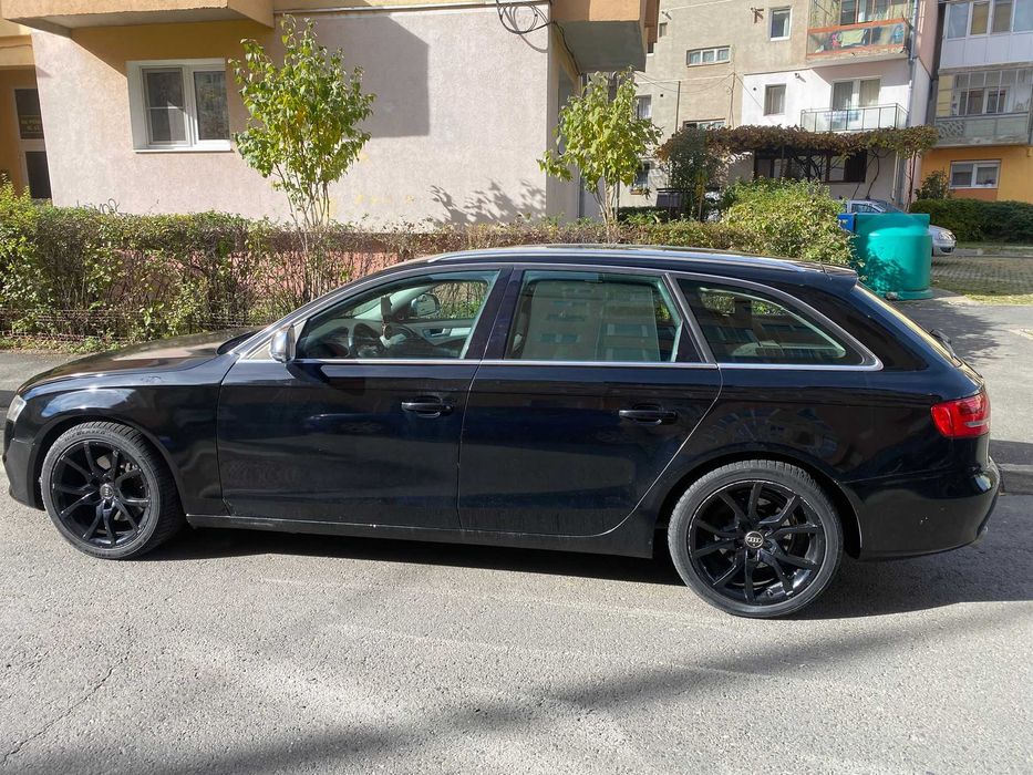 Vand Audi A4 B8 3.0
