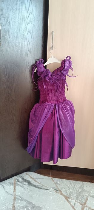 Платье нарядное для девочки 2-3 года