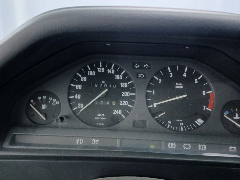 Bmw e30 318i ursulet coupe