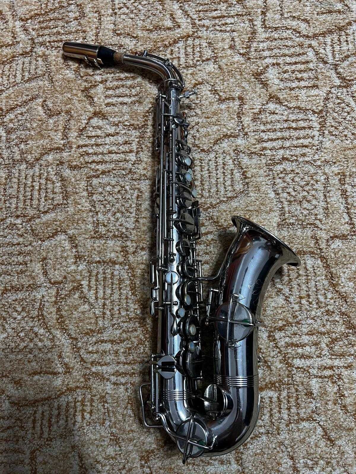 Saxafon Alto, impecabil