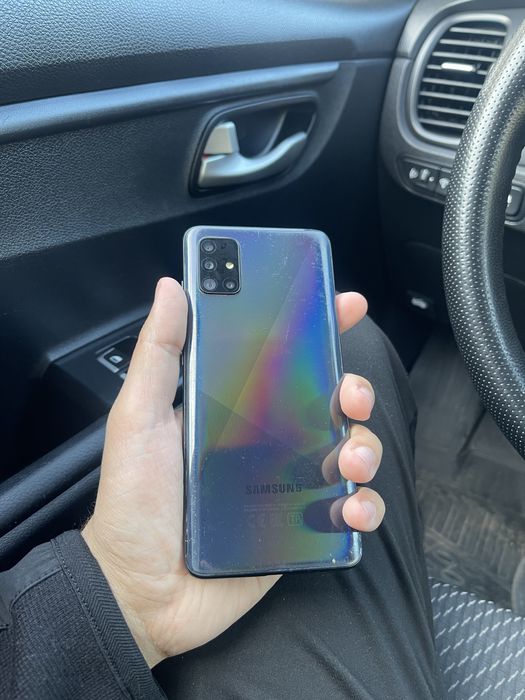 Samsung Galaxy A51 - В хорошем состоянии