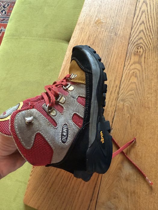 Bocanci Incaltari Trekking Olang talpa Vibram