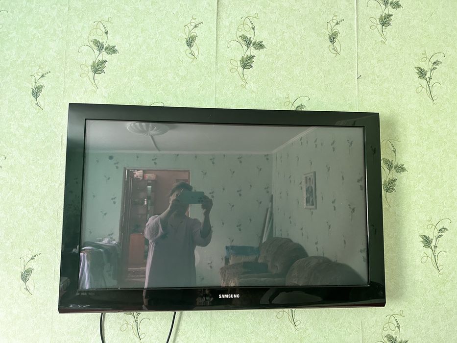 Продам телевизор