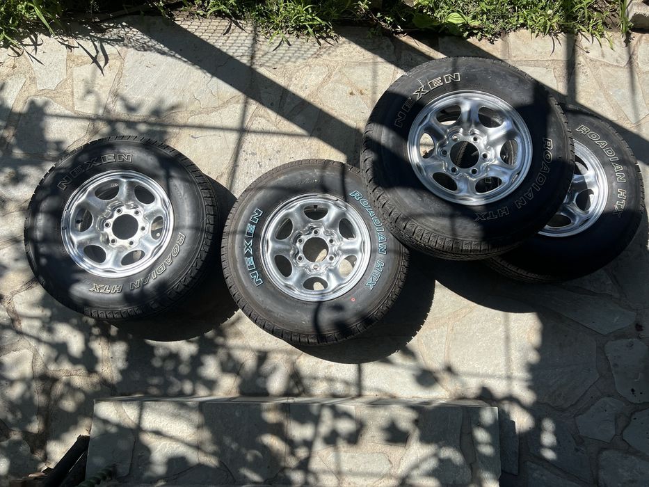 Гуми с джанти за джип Nissan Terrano