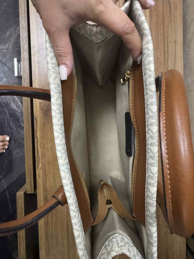 Чанта Michael Kors
