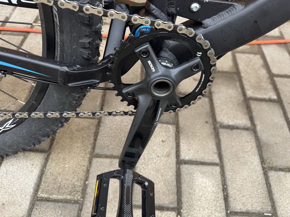 Bicicletă full suspensi noua M