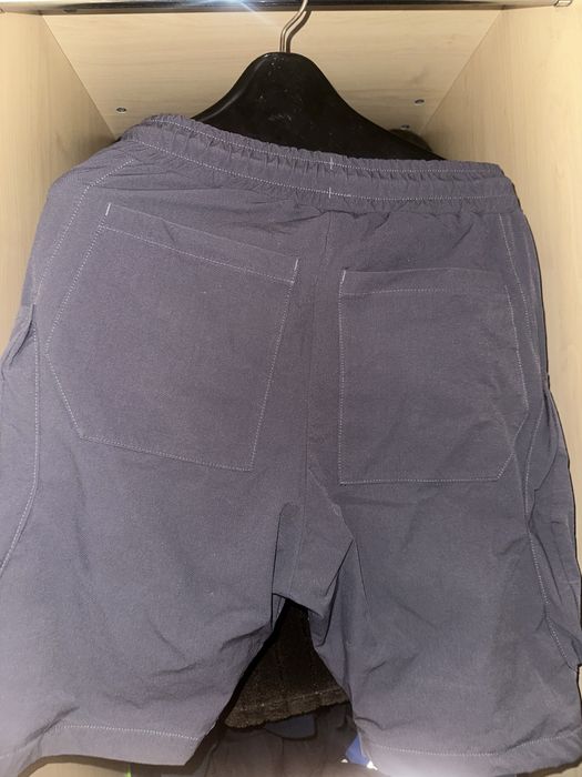 Luda Shorts S size