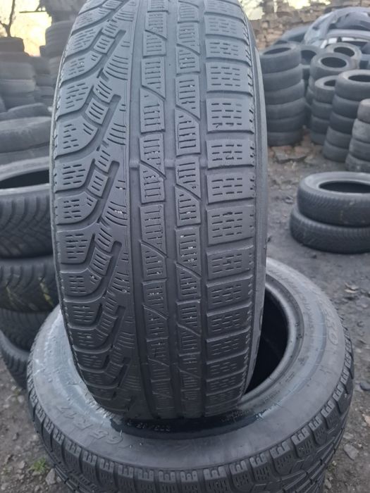 Vand 1 sau 2 sau set 4 anvelope 205 65 17 pireli iarna bune