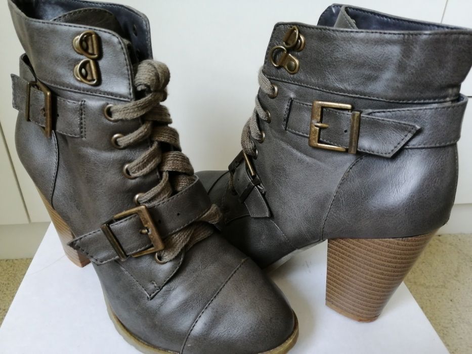 Боти цвят каки