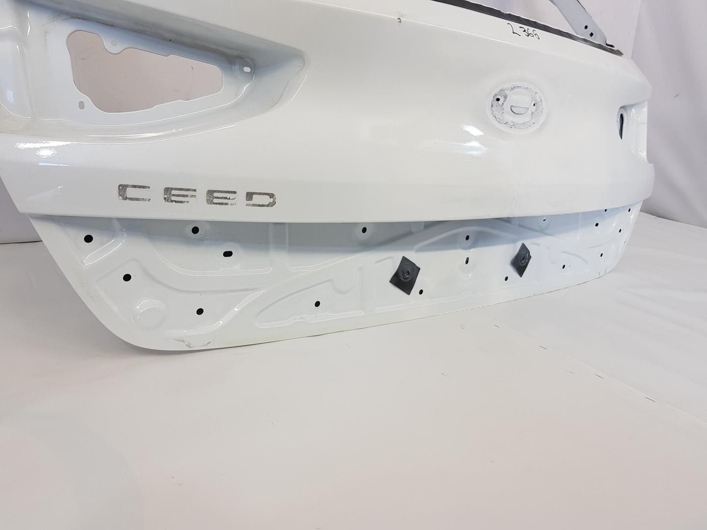 Haion capota portbagaj Kia Ceed Hatchback dupa 2018
