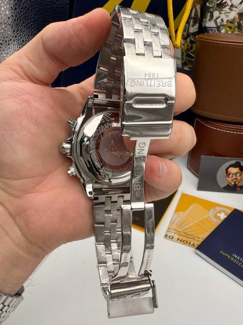 Breitling Avenger Chrono 2