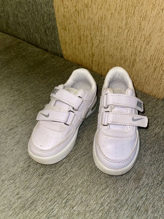 Светещи детски маратонки