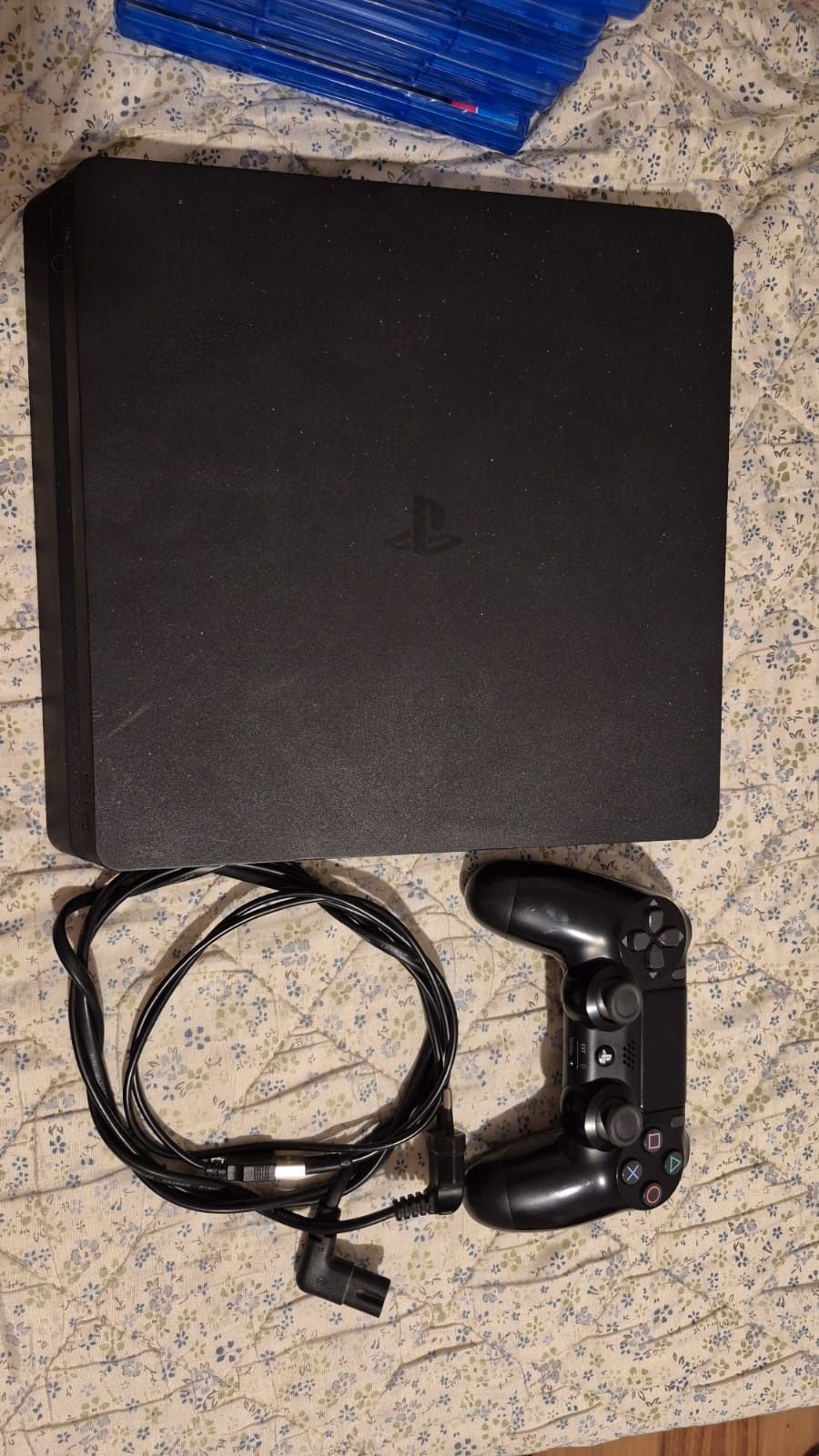 Vand PS 4 SLIM 1TB