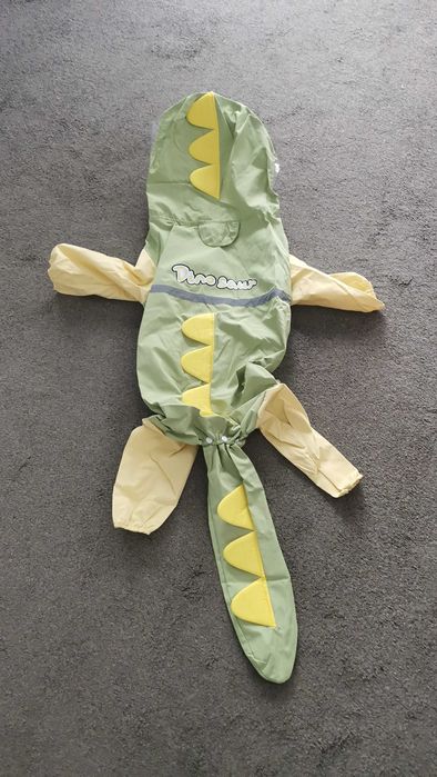 Дъждобран за куче