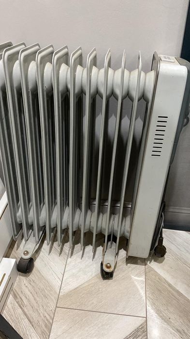 Продам масляный обогреватель