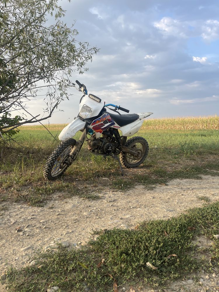 Vand cross 140cc in stare buna de functionare
