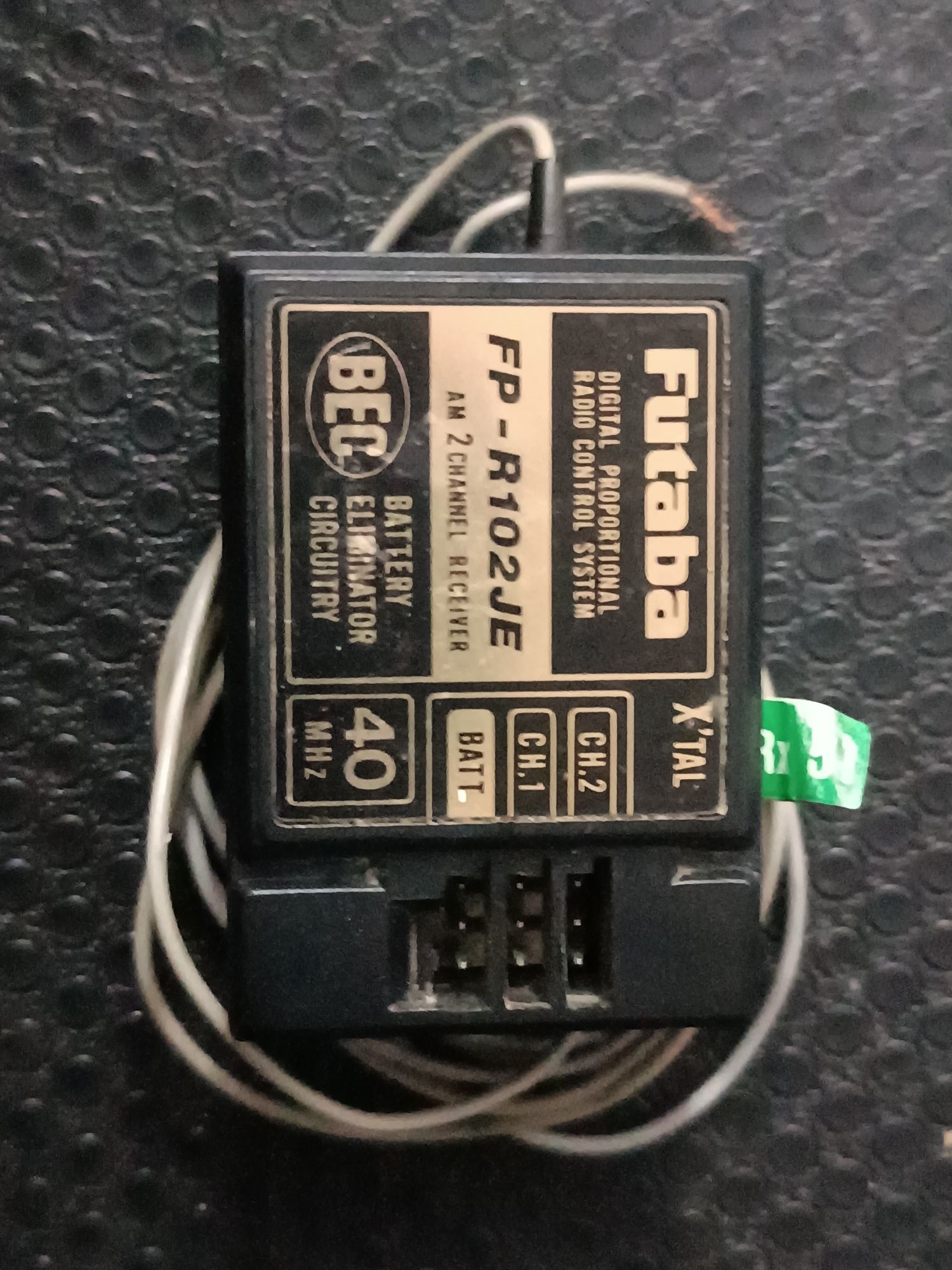 Receiver Futaba fr-r102je 2ch 40mhz