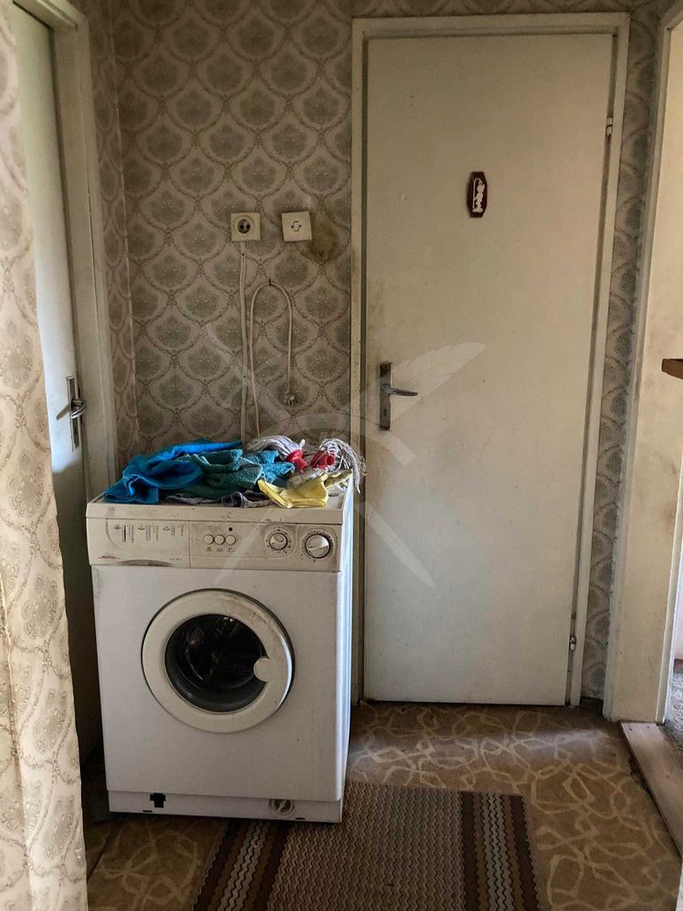 Продава се Тристаен апартамент в Пазарджик, Запад - 100 кв.м за 550 €/кв.м - Снимка #4