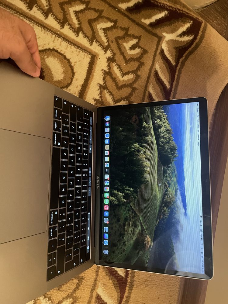 MacBook Pro 2018 (13-inch) – A1989