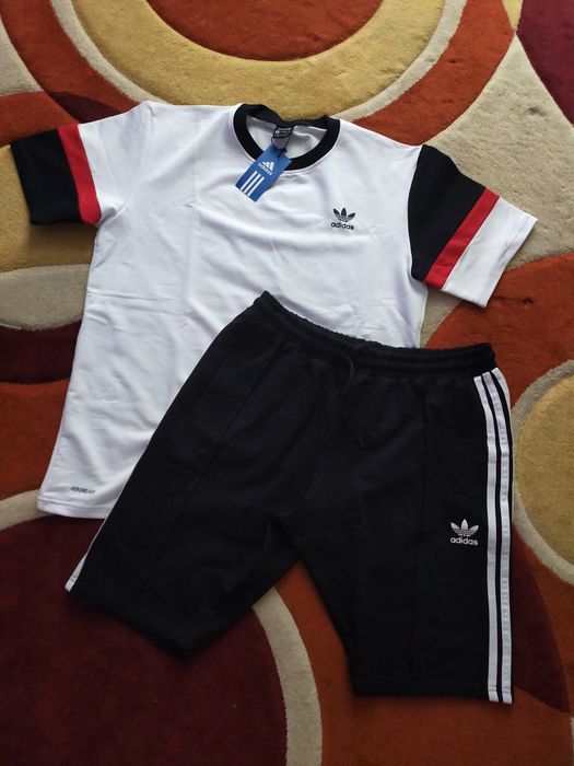 Trening Adidas treisfert de calitate