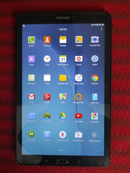 Tabletă Samsung, foarte bine întreținută, arată ca nouă