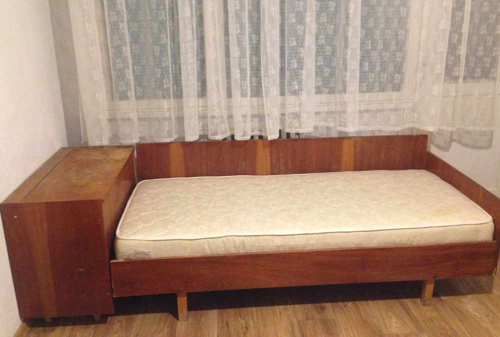 Единично легло с матрак + ракла