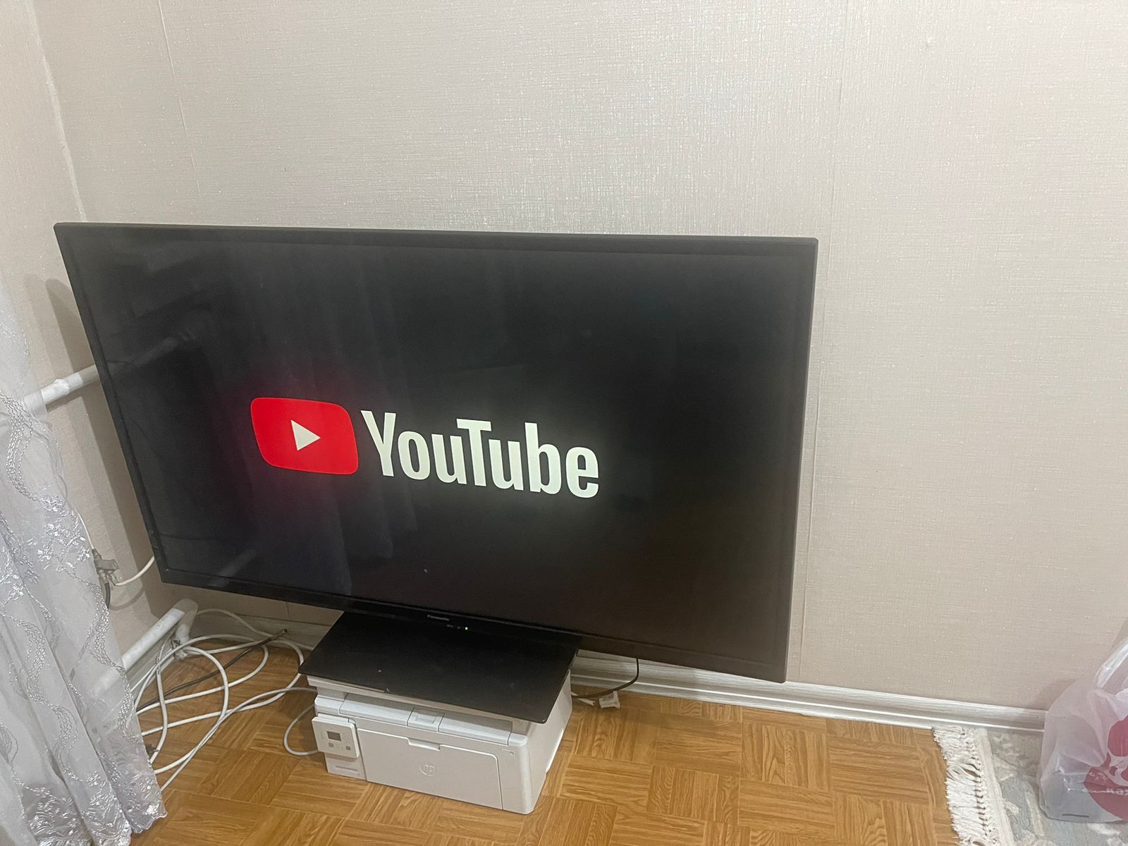 Смарт телевизор Panasonic 140 см WiFi YouTube