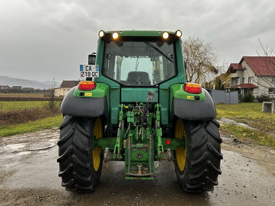 Tractor John Deere 6120 cu incarcator frontal
