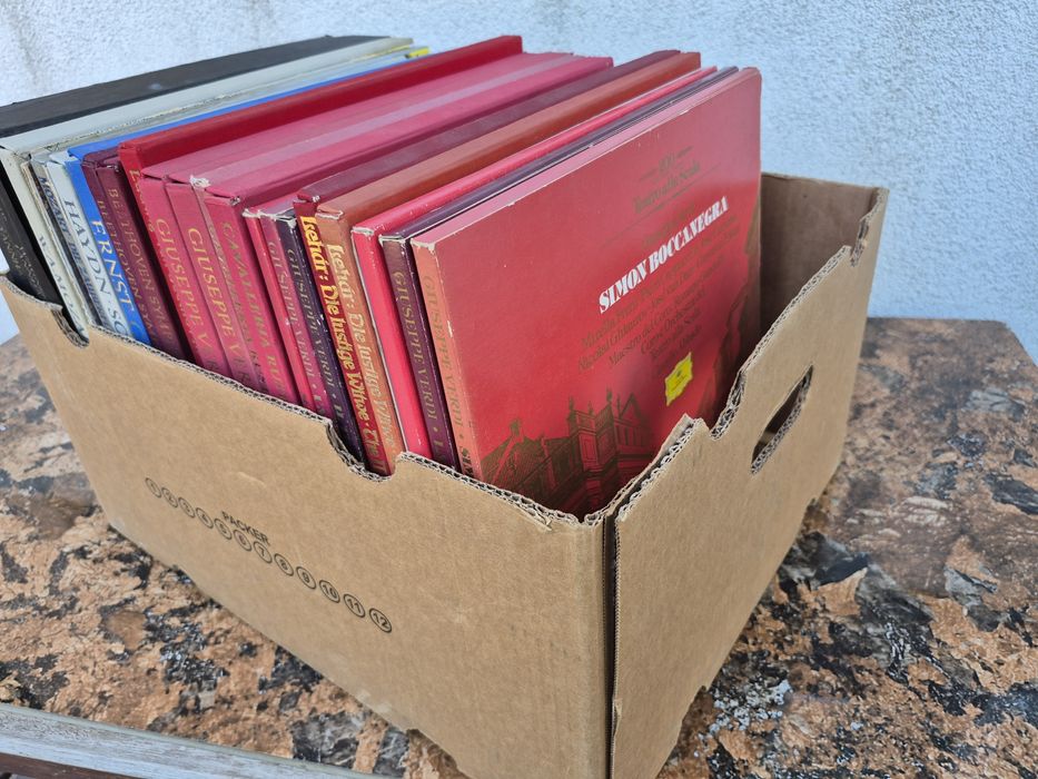 Vând Lot 200 Discuri Vinil colectia Deutsche Grammophon muzica clasica