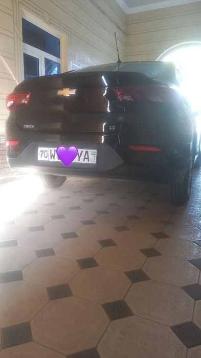 Srochno ONIX mashinasi sotiladi