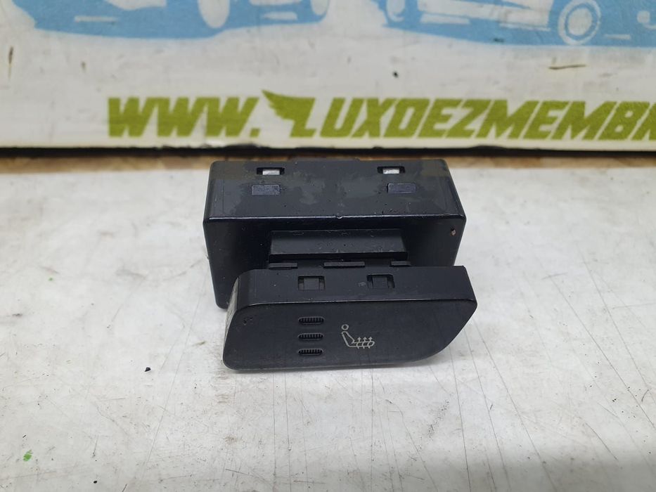 Buton incalzire scaun 85600-35030 SsangYong Tivoli 1 [facelift] [2019