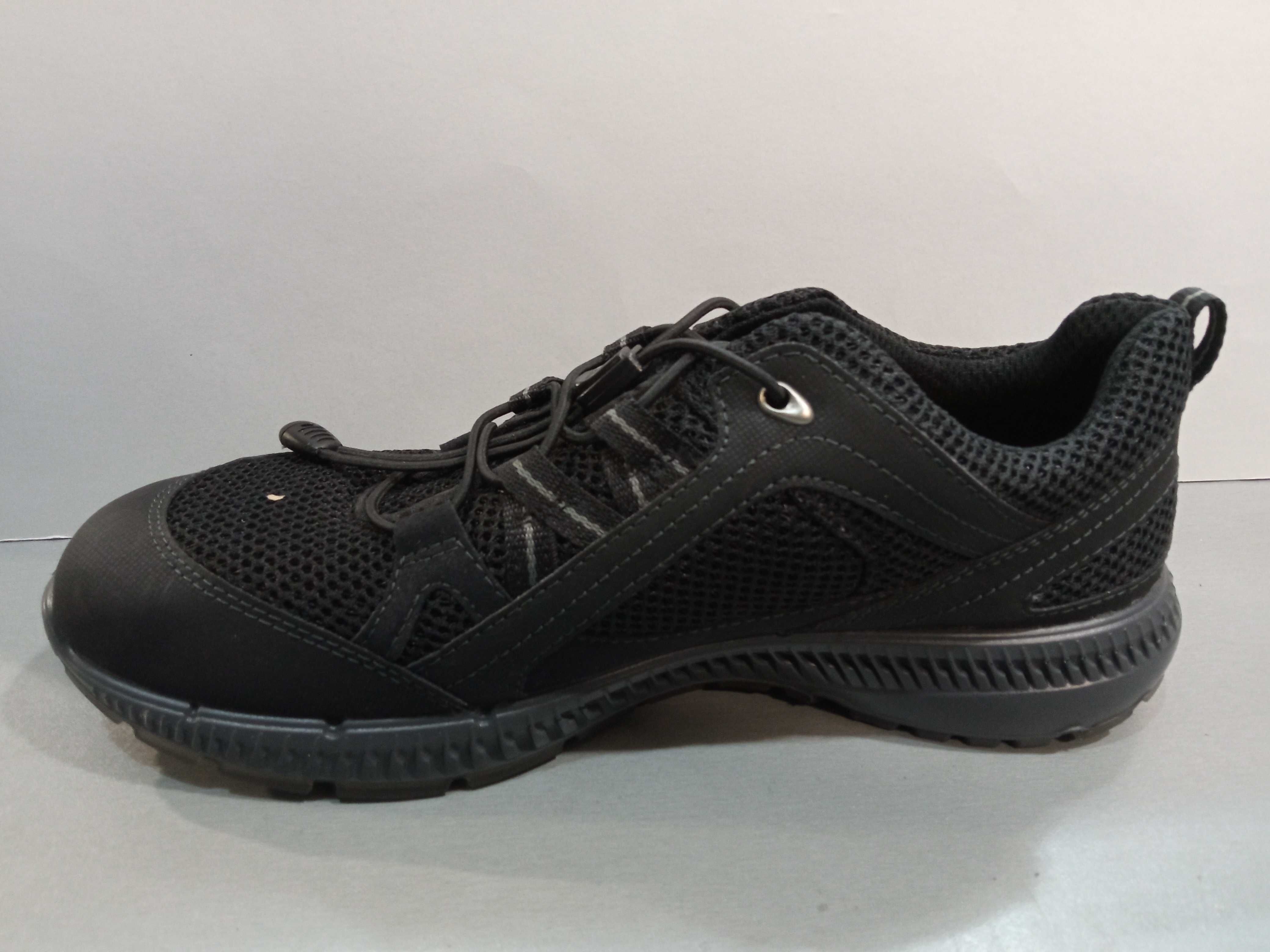 Ecco Gore-Tex N35,37,,38,39,40.41.Mаратонки с мембрана.Нови.Оригинал.