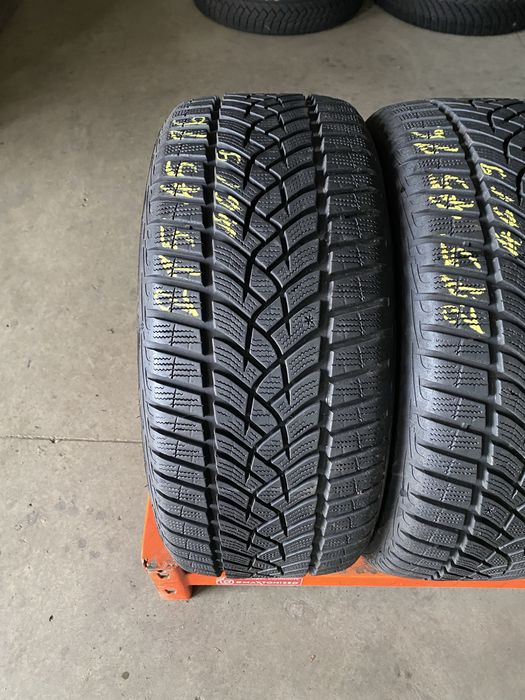 Anvelope iarna 215/45/16 Goodyear Ultra Grip Performance 215 45 16 R16