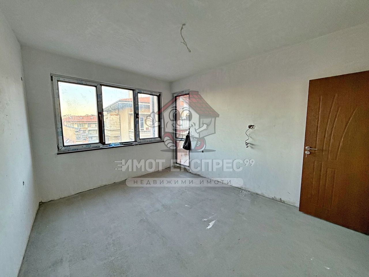 Продава се Тристаен апартамент в Асеновград - 118 кв.м за 1060 €/кв.м - Снимка #6