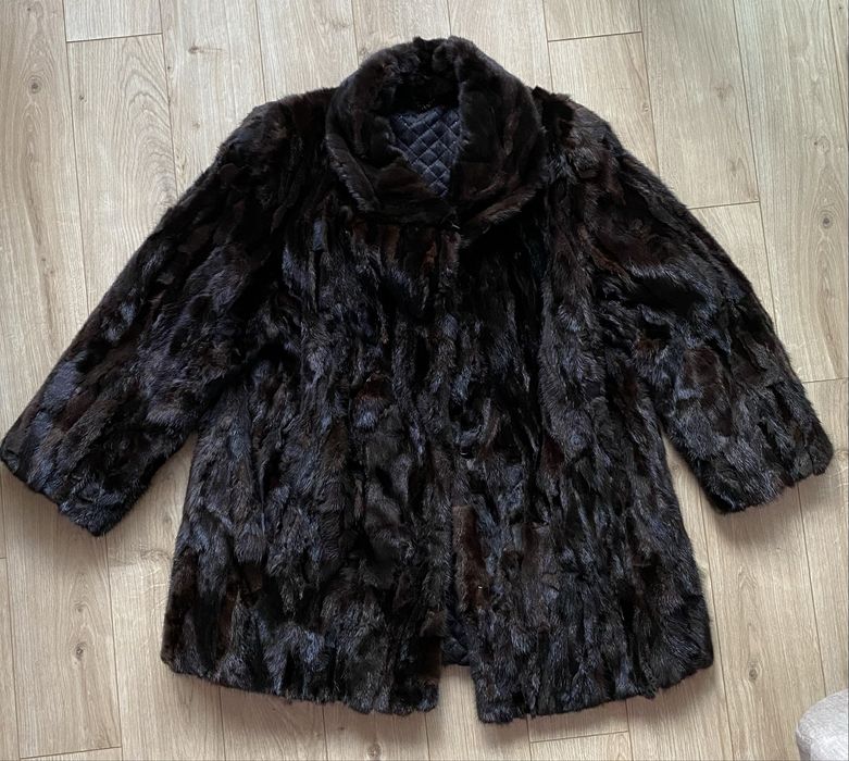 Haina blana de nurca